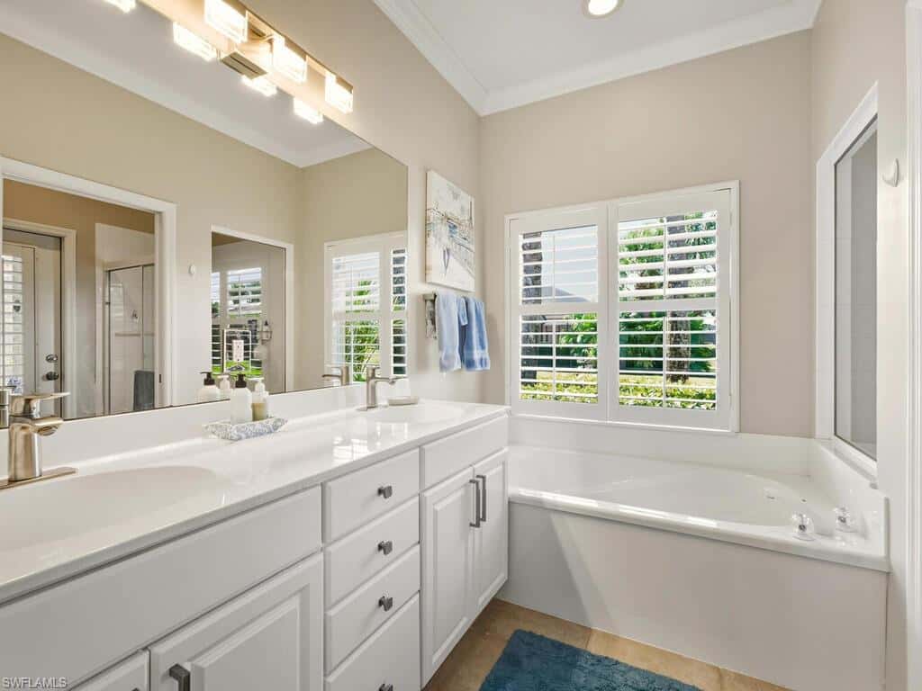 10000 Isola Way, Miromar Lakes, photo 13