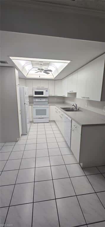 925 Palm View Dr #121, Naples, photo 7