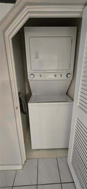 925 Palm View Dr #121, Naples, photo 8