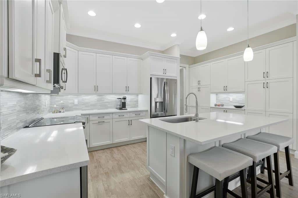 5665 Highbourne Dr, Naples, photo 5