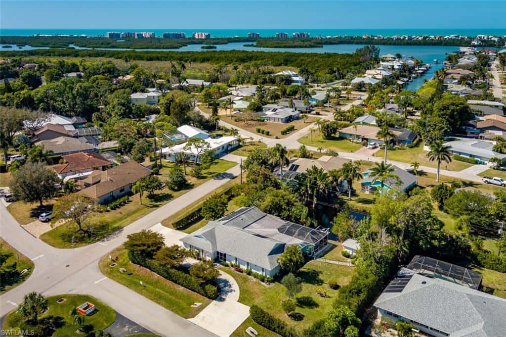 661 Valley Dr, Bonita Springs, photo 43