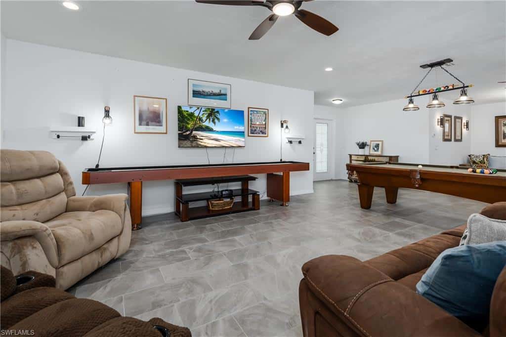 661 Valley Dr, Bonita Springs, photo 12