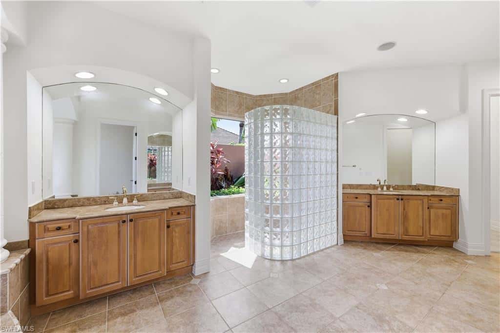 1687 Persimmon Dr, Naples, photo 34