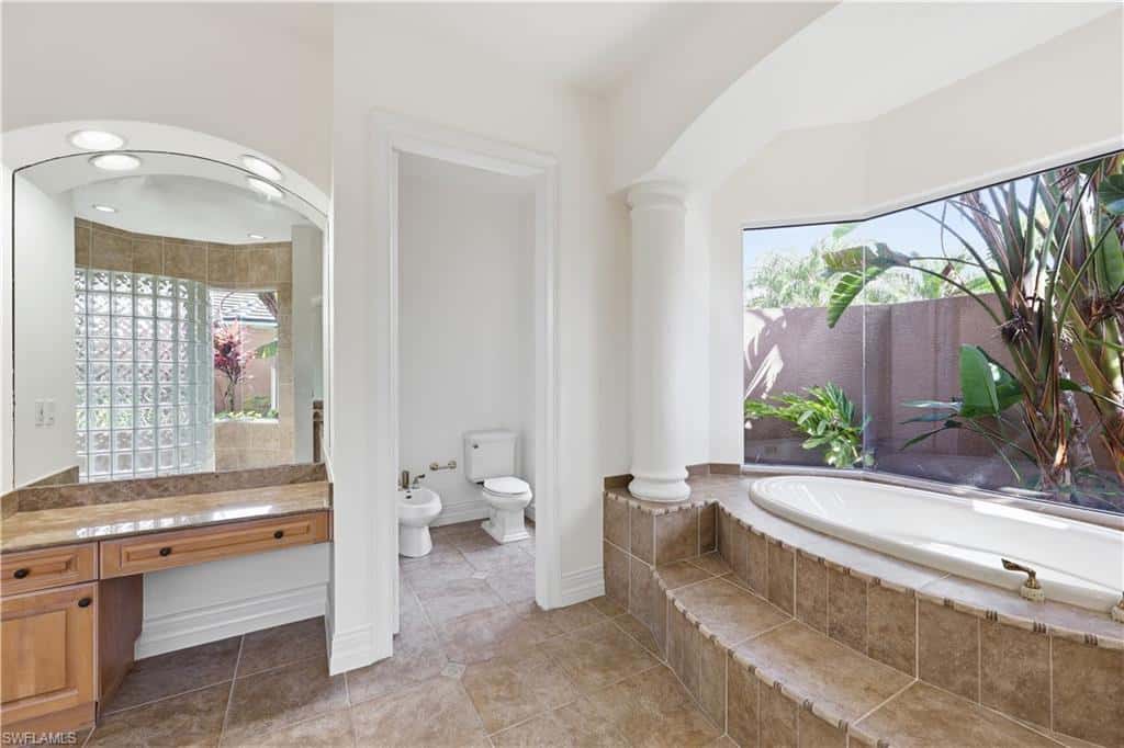 1687 Persimmon Dr, Naples, photo 33