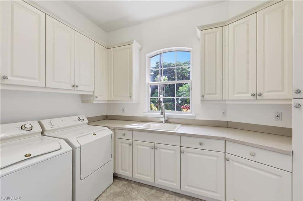 1687 Persimmon Dr, Naples, photo 41