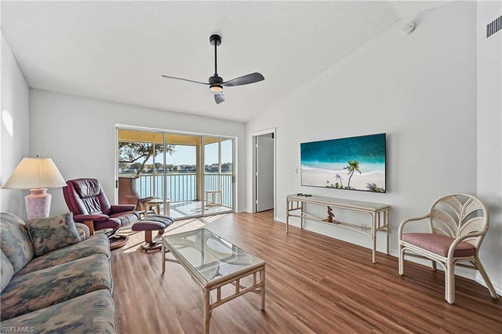 7760 Emerald Cir #s202, Naples, photo 6