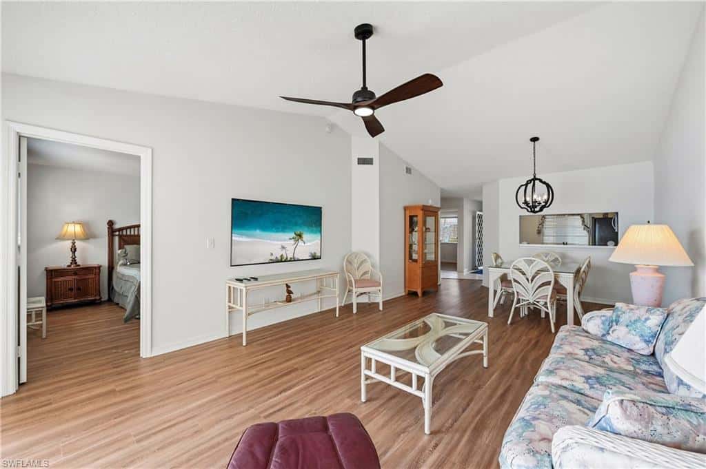 7760 Emerald Cir #s202, Naples, photo 9