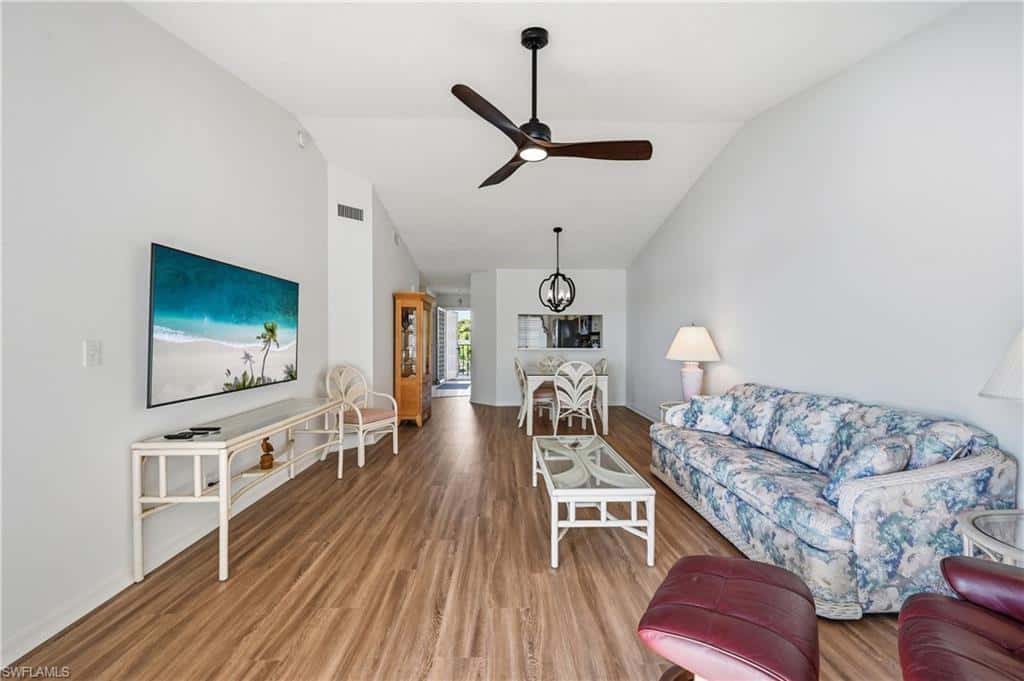 7760 Emerald Cir #s202, Naples, photo 8