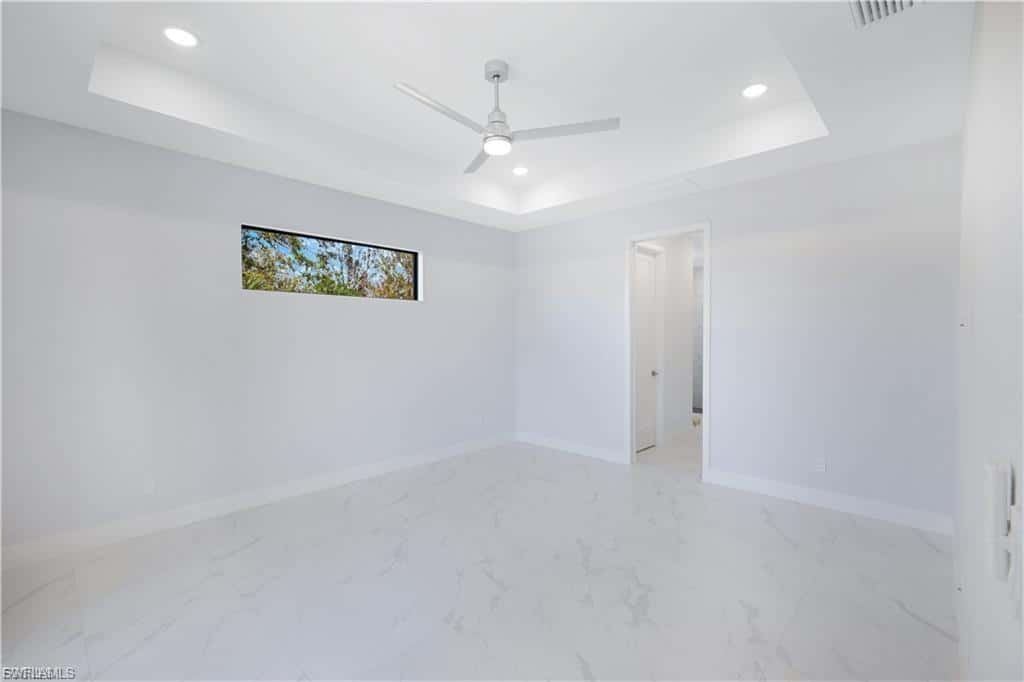 901 19th Ter, Cape Coral, photo 5