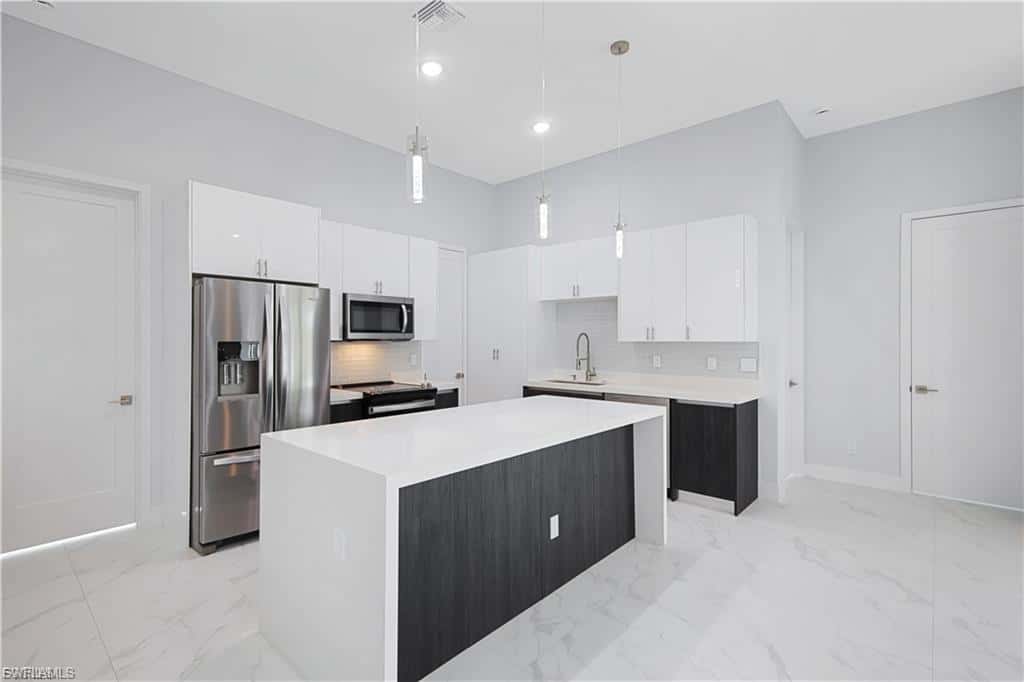 901 19th Ter, Cape Coral, photo 4