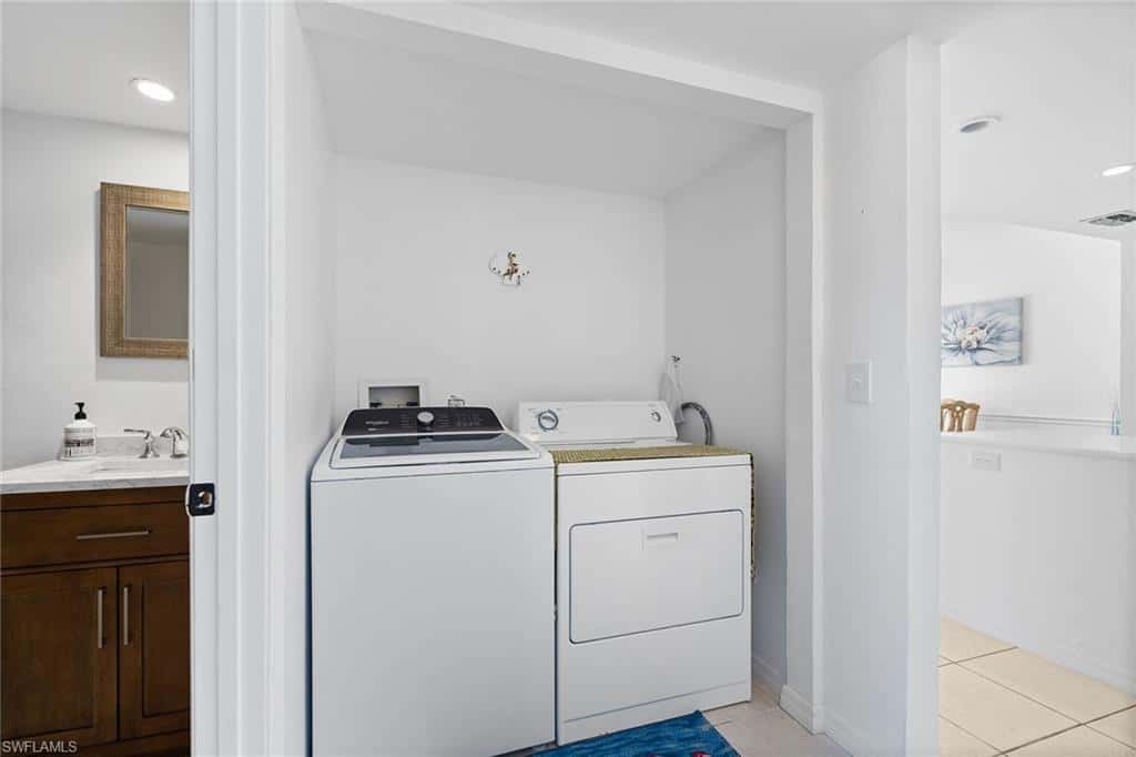 821 Gulf Pavilion Dr #106, Naples, photo 24