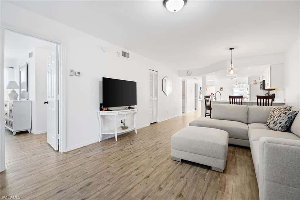 821 Gulf Pavilion Dr #106, Naples, photo 15