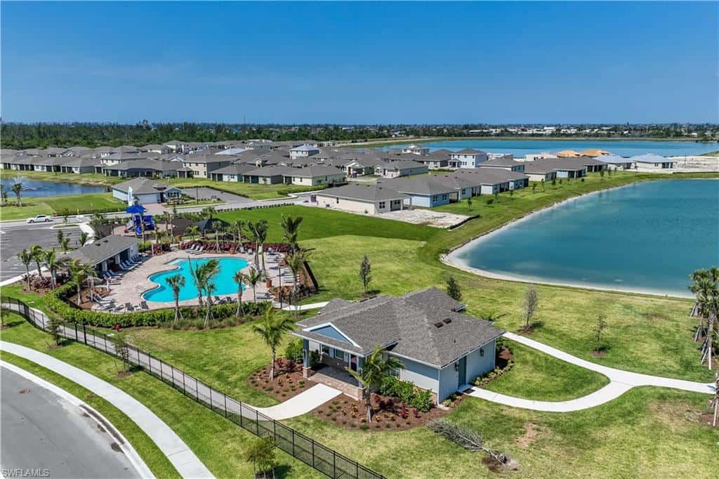 575 Spring Hill Lake Loop, Cape Coral, photo 18