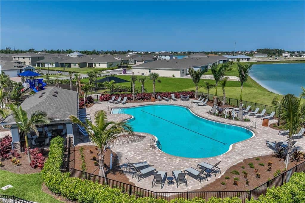 575 Spring Hill Lake Loop, Cape Coral, photo 21