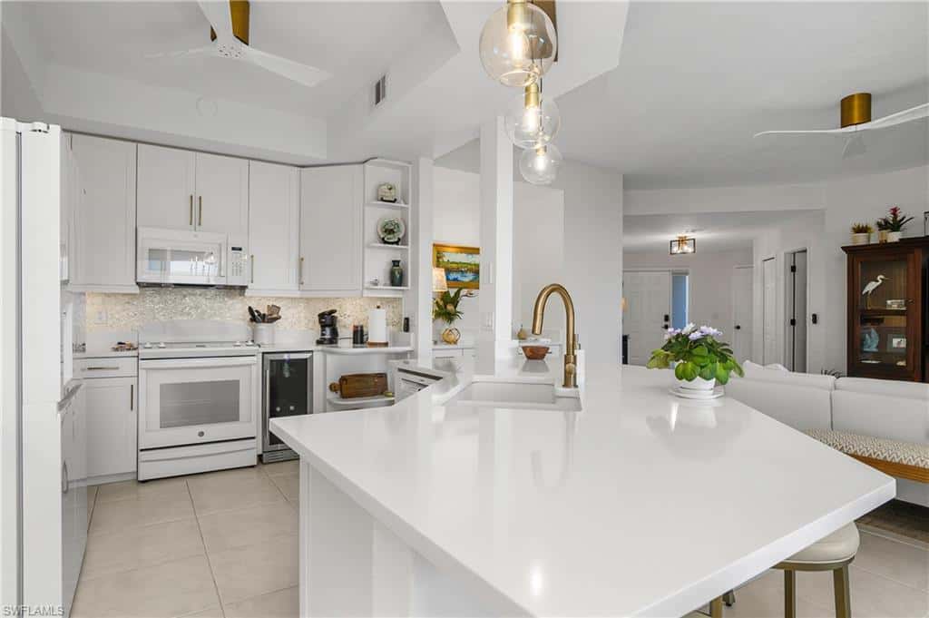 133 Vintage Bay Dr #14, Marco Island, photo 6