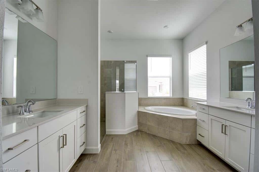 7796 Lakes Edge Ln, Port Charlotte, photo 11