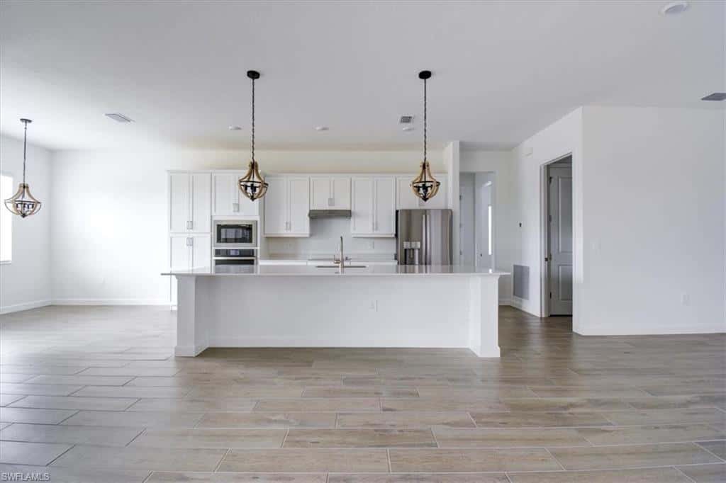 7796 Lakes Edge Ln, Port Charlotte, photo 4