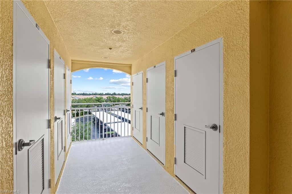 6820 Sterling Greens Pl #401, Naples, photo 28