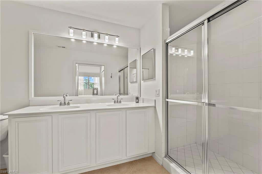 6820 Sterling Greens Pl #401, Naples, photo 9