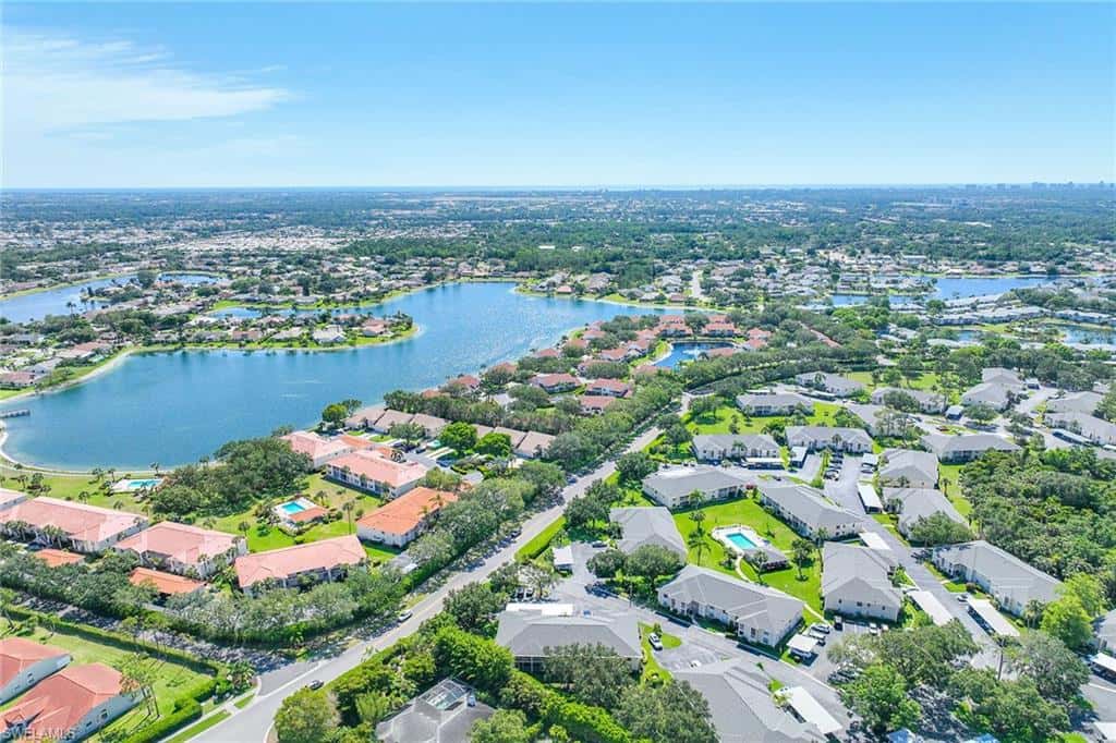 605 Squire Cir #103, Naples, photo 4