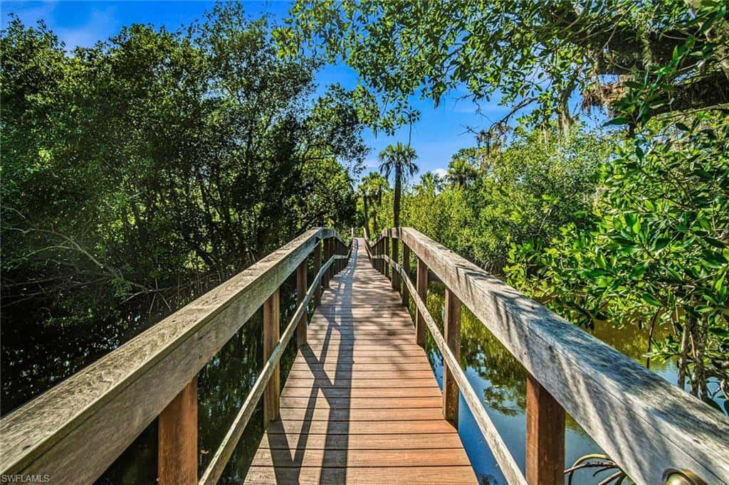 325 Cocohatchee Blvd, Naples, photo 36
