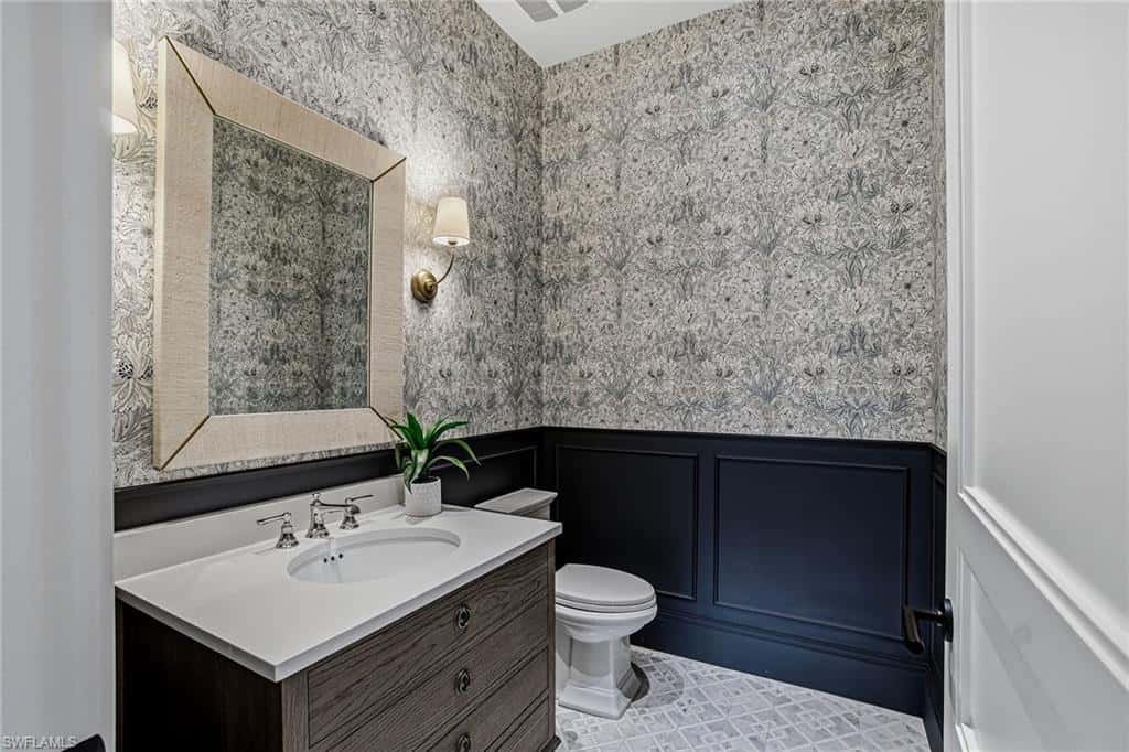 325 Cocohatchee Blvd, Naples, photo 32