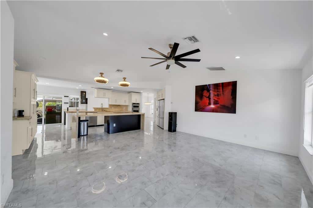 3305 5th St, Lehigh Acres, photo 5