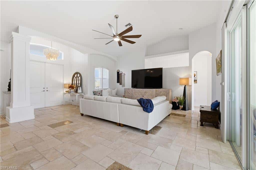 3905 Agualinda Blvd, Cape Coral, photo 7
