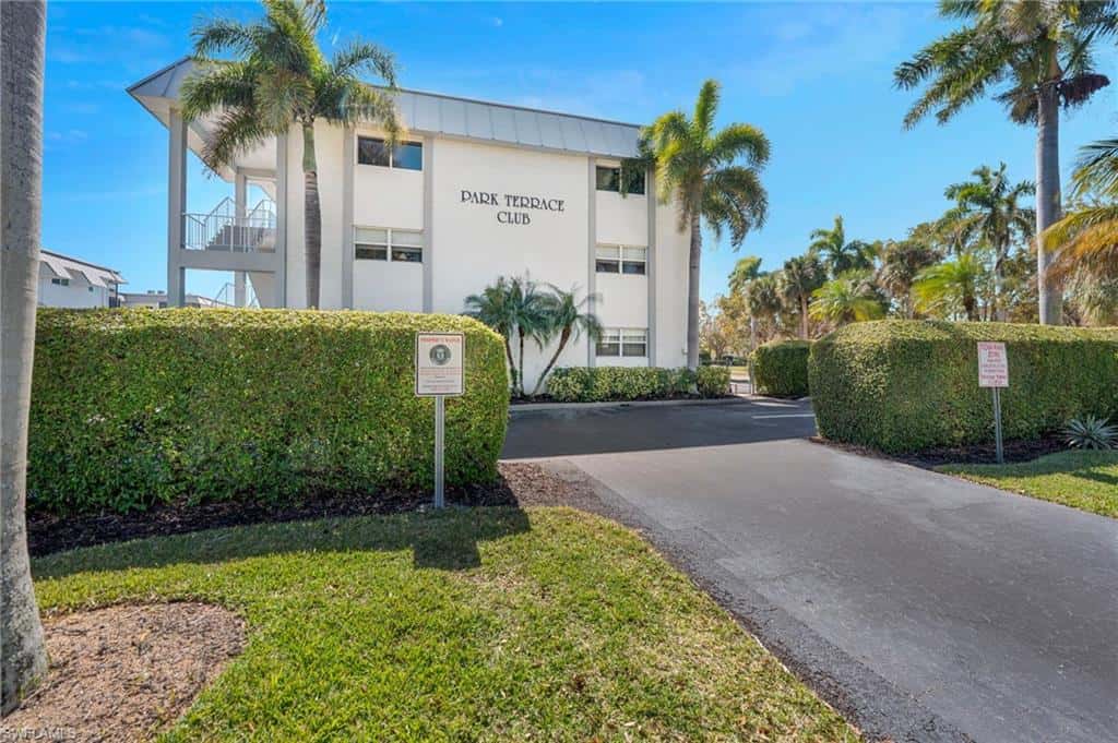 72 7th St #108, Naples, photo 19