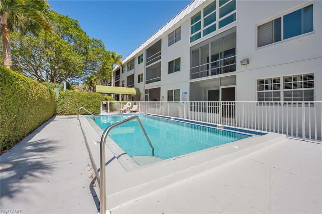 72 7th St #108, Naples, photo 8