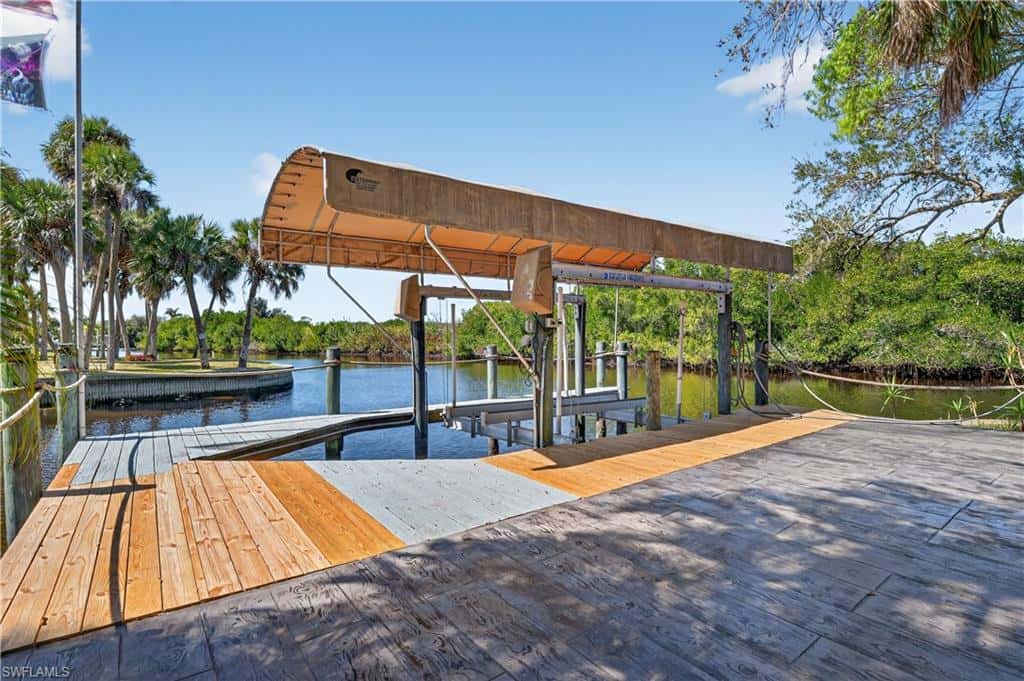1324 Thompson St, North Fort Myers, photo 47