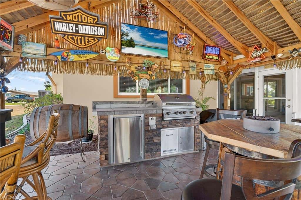 1324 Thompson St, North Fort Myers, photo 5
