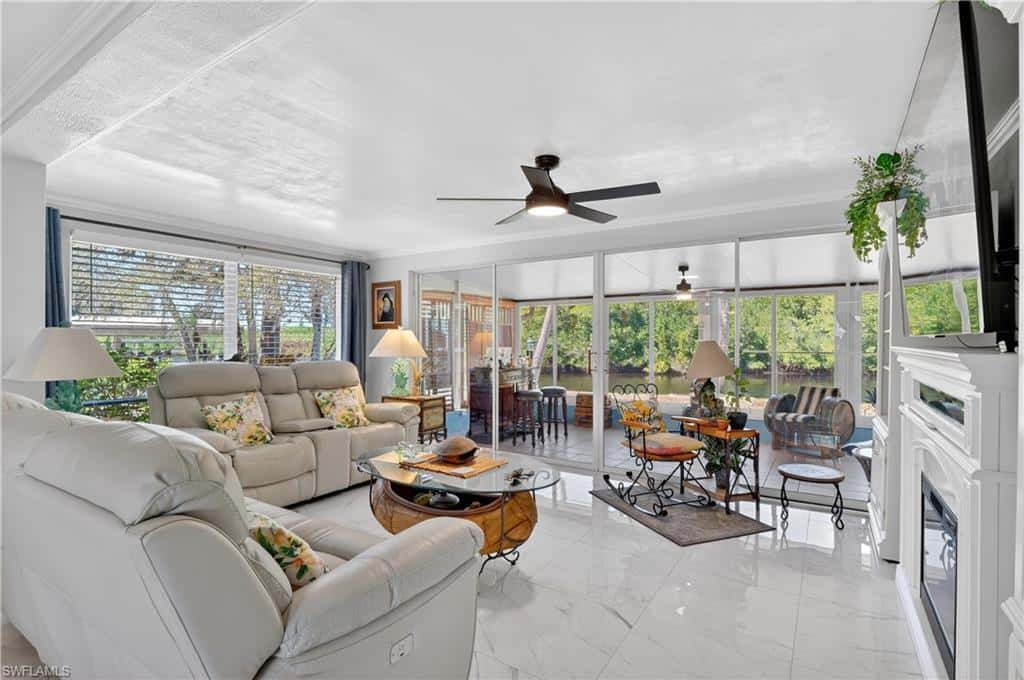 1324 Thompson St, North Fort Myers, photo 11
