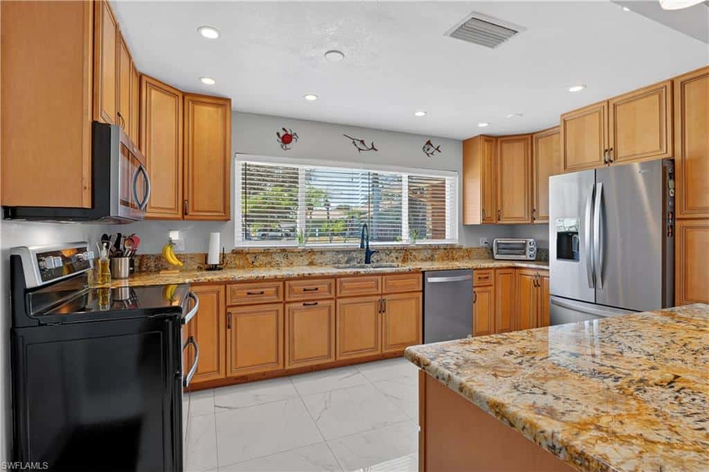1324 Thompson St, North Fort Myers, photo 21