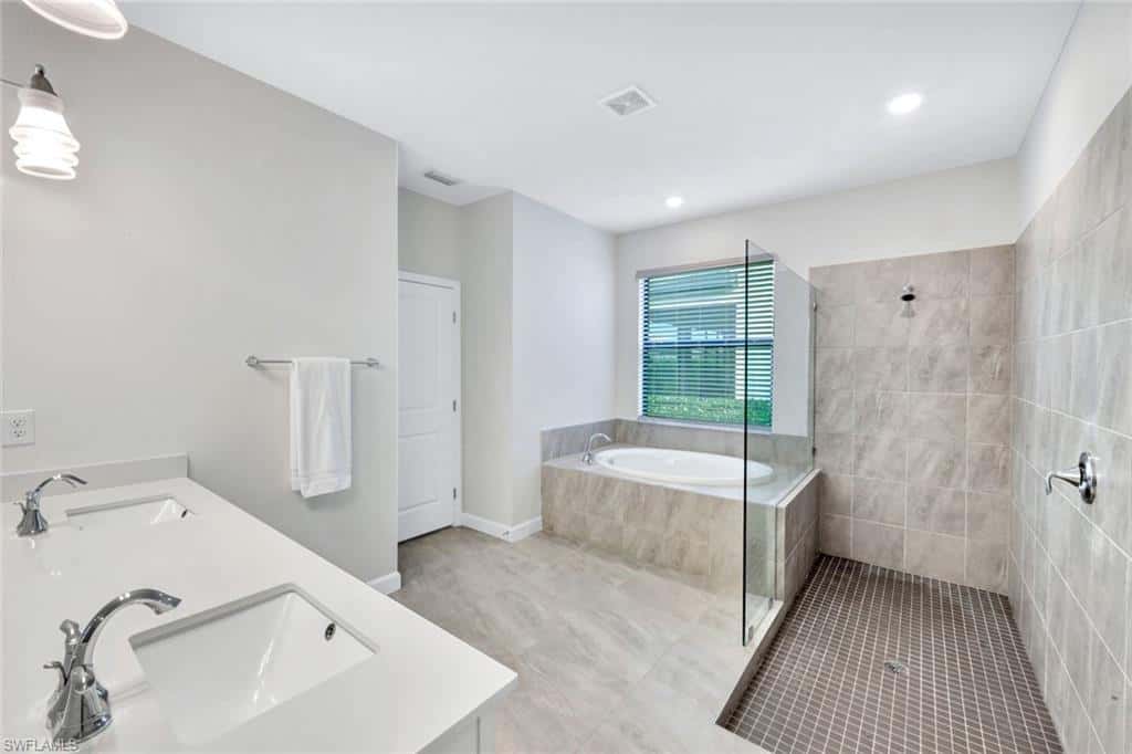 18298 Ridgeline Dr, Estero, photo 20