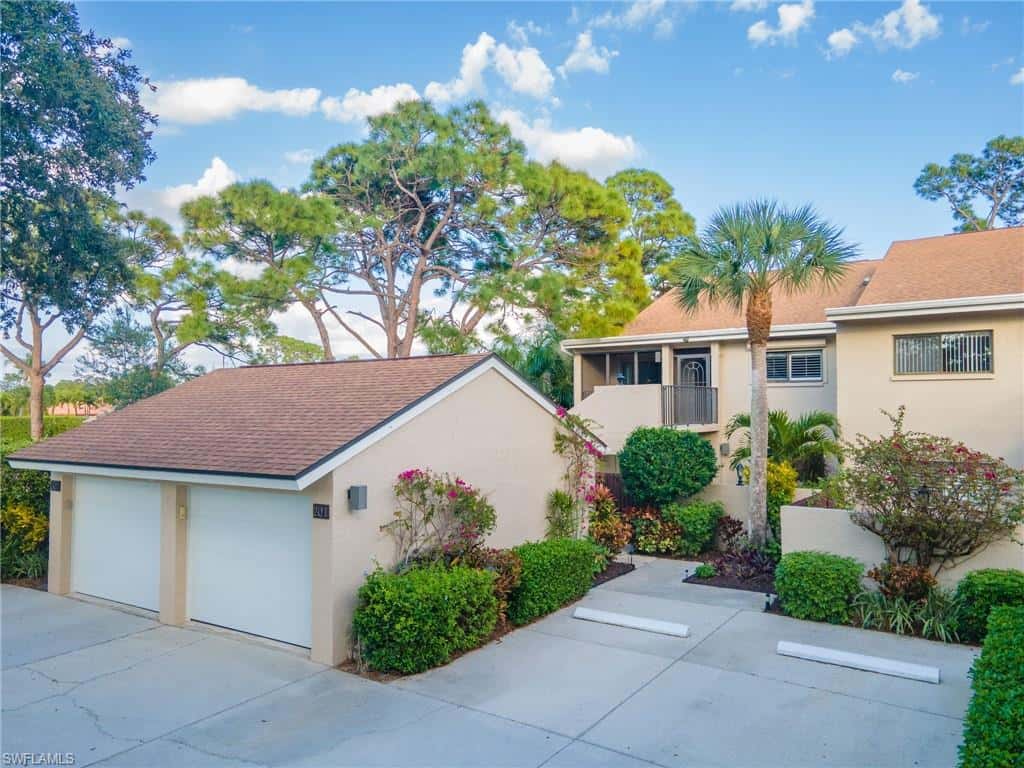 15470 Cedarwood Ln #201, Naples, photo 36