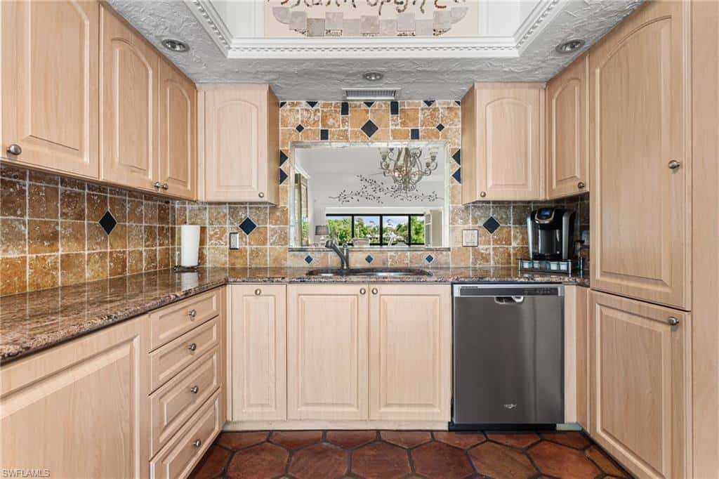 15470 Cedarwood Ln #201, Naples, photo 19