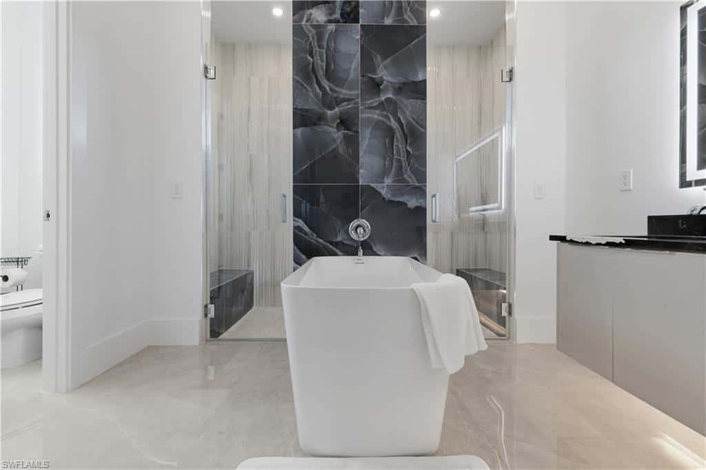 2402 Everest Pkwy, Cape Coral, photo 37