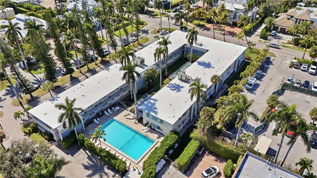 1295 Gulf Shore Blvd #134, Naples, photo 27