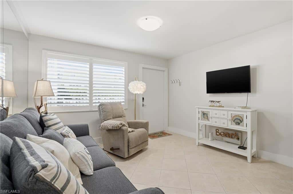 1295 Gulf Shore Blvd #134, Naples, photo 8
