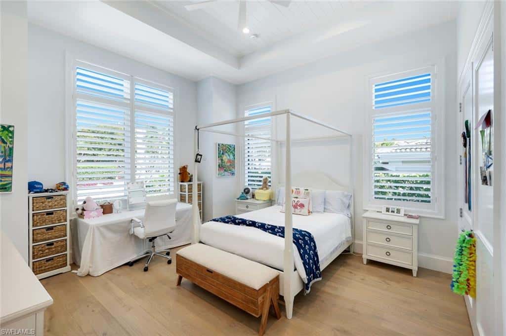 730 Harbour Dr, Naples, photo 32