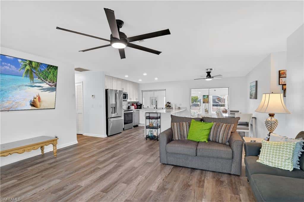1305 29th Ter, Cape Coral, photo 6