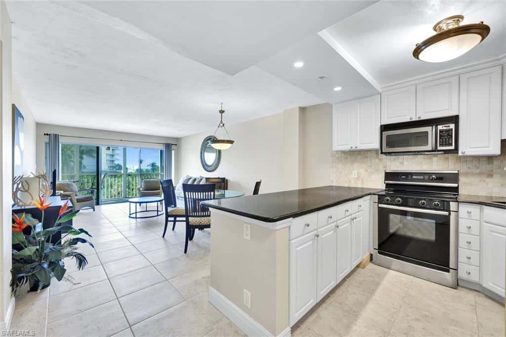 1 Bluebill Ave #409, Naples, photo 4