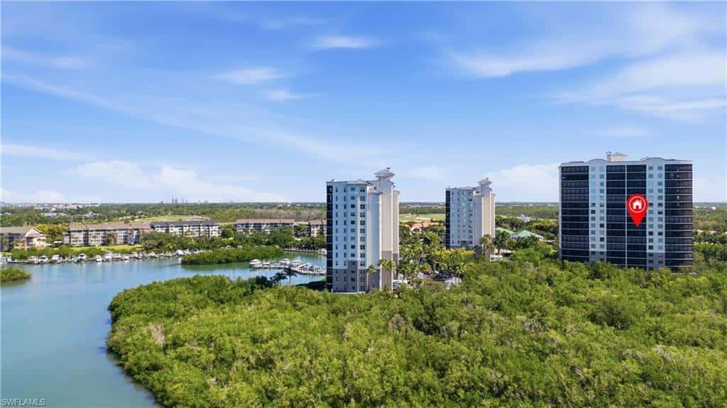 425 Cove Tower Dr #703, Naples, photo 42