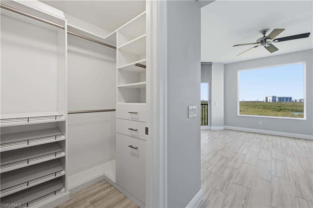 425 Cove Tower Dr #703, Naples, photo 17