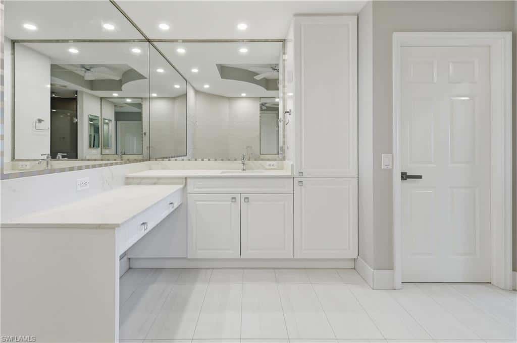 425 Cove Tower Dr #703, Naples, photo 20