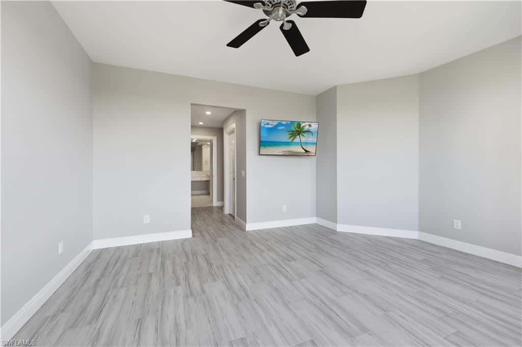 425 Cove Tower Dr #703, Naples, photo 15