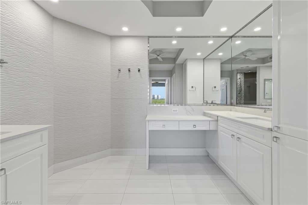 425 Cove Tower Dr #703, Naples, photo 19