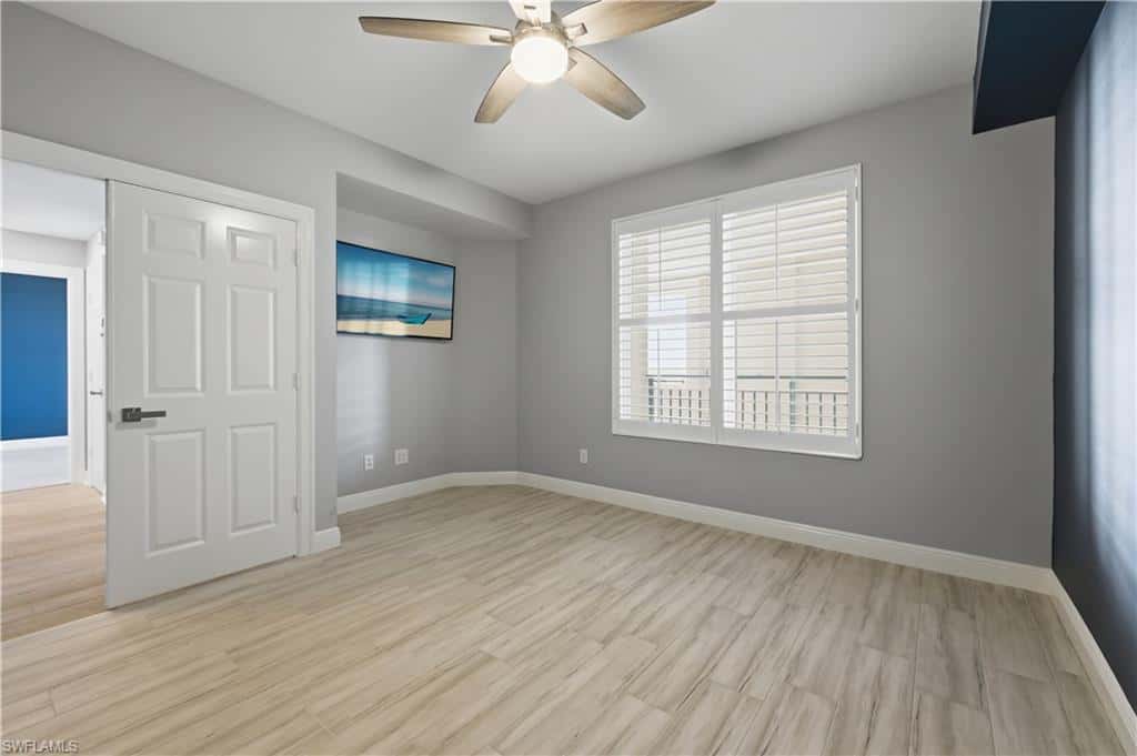425 Cove Tower Dr #703, Naples, photo 29