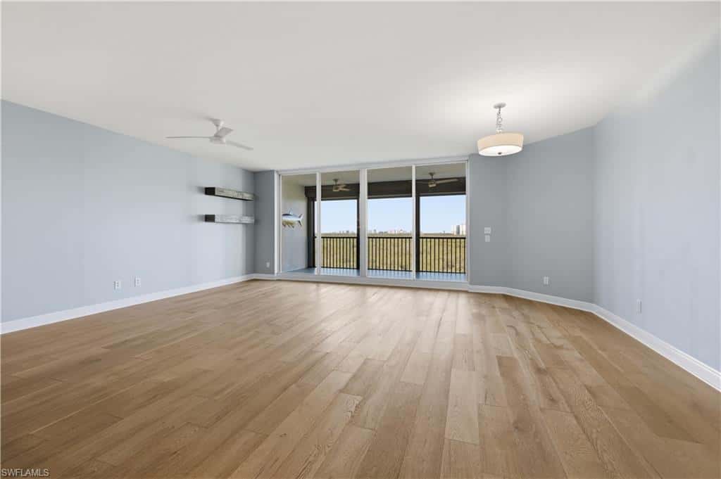 425 Cove Tower Dr #703, Naples, photo 4